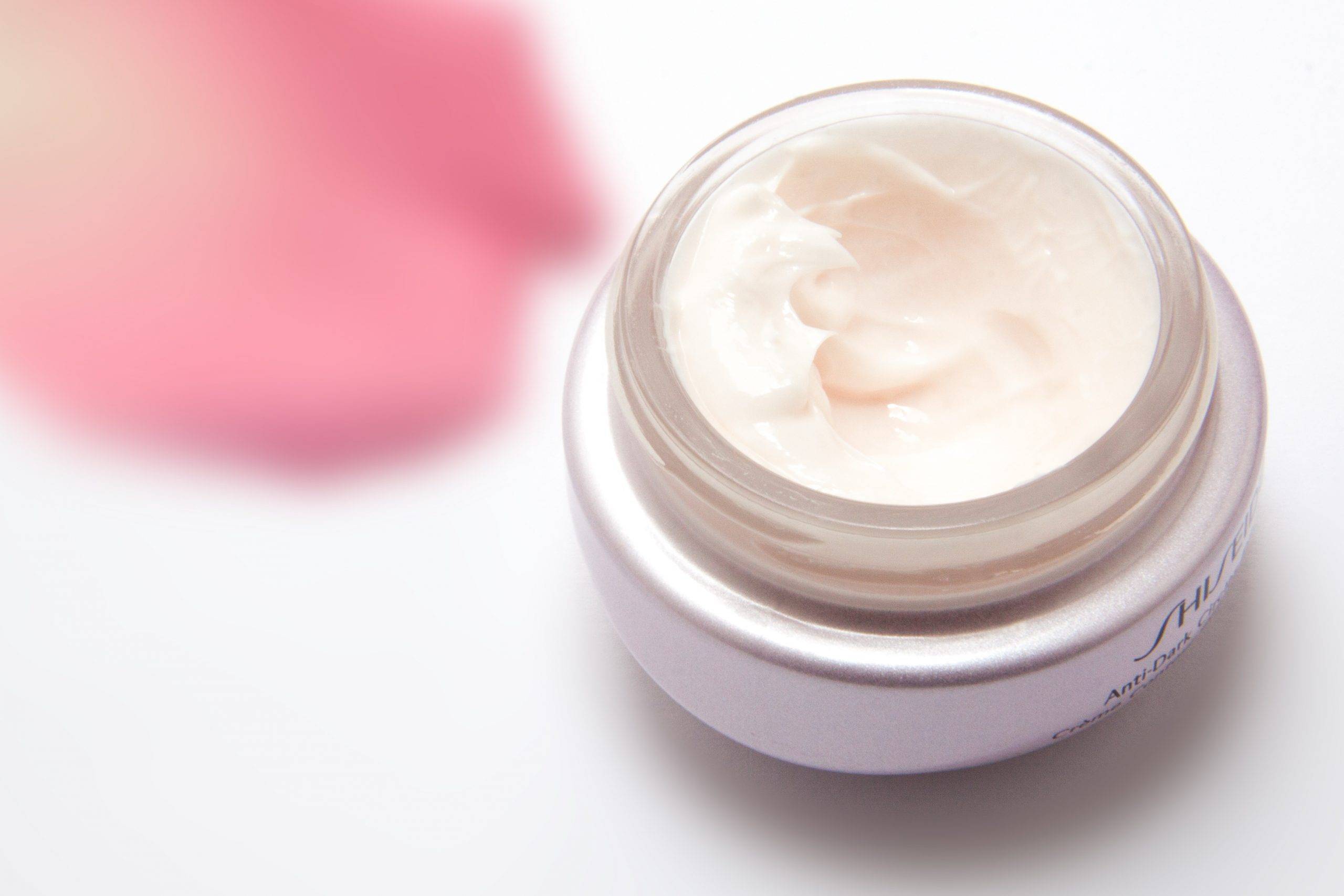 Comment rajeunir le visage naturellement avec des méthodes et des produits naturels ?