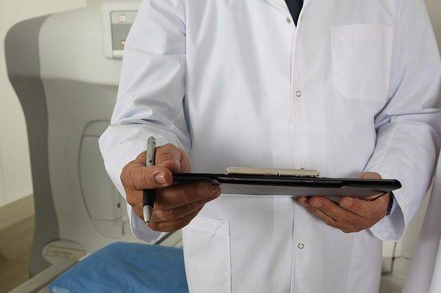 Comment bien assurer le lavage vésical d’un patient ?